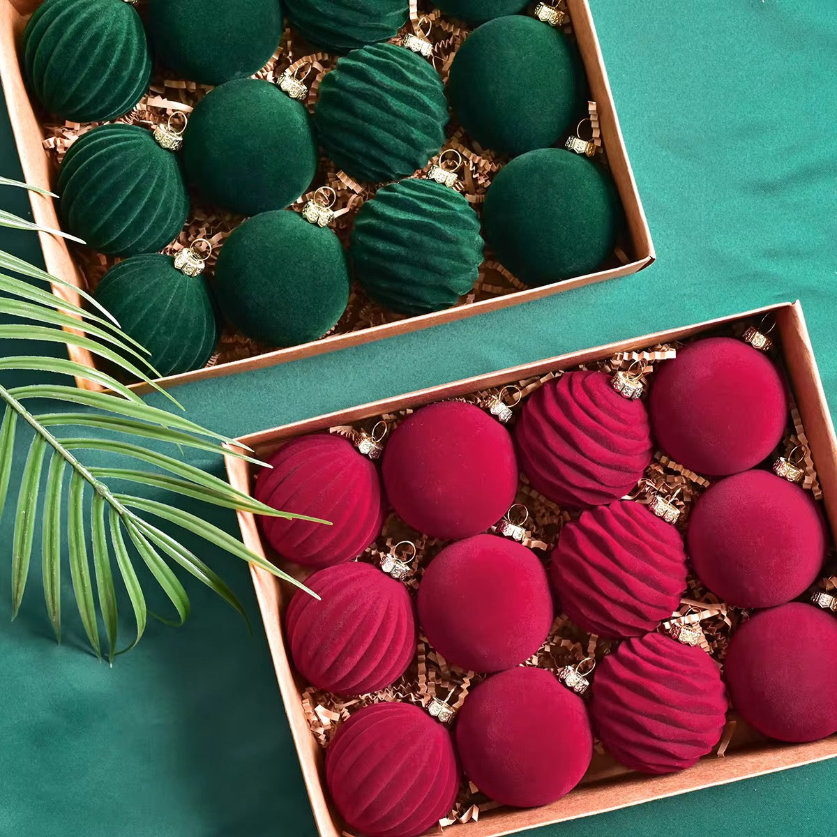 Christmas Balls Red & Green Velvet | 12 pcs