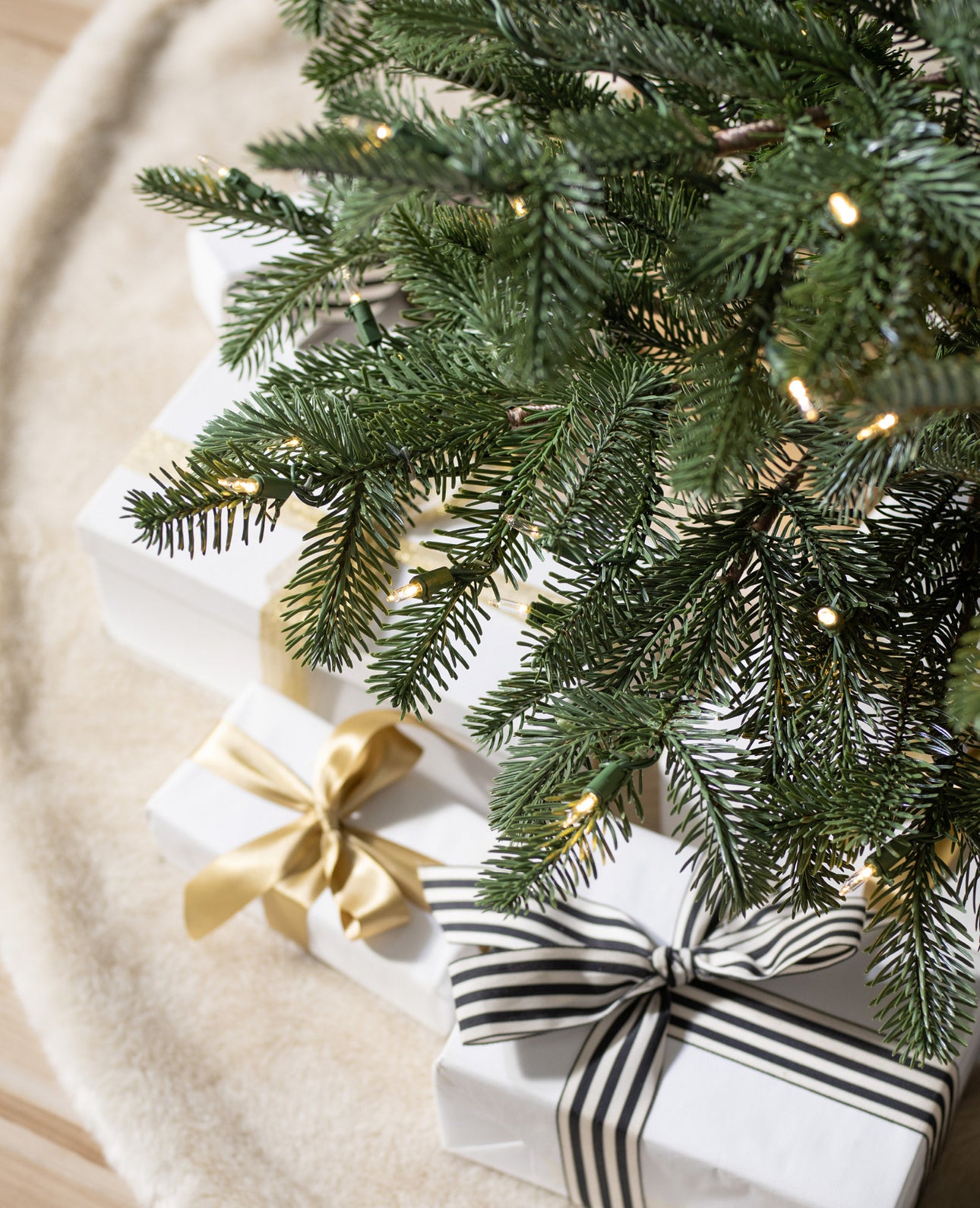 Classic Blue Spruce Christmas Tree with Built-In LED Lights